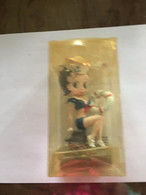 FIGURINE BETTY BOOP,  MARIN N°10  AVEC SON LIVRET DE 18 PAGES REF 6063 - Altri & Non Classificati