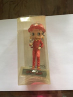 FIGURINE BETTY BOOP,  PILOTE DE COURSE  N°11  AVEC SON LIVRET DE 18 PAGES REF 6064 - Altri & Non Classificati