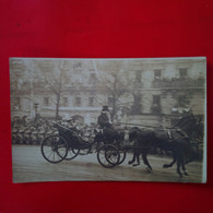 CARTE PHOTO GEORGE V LIEU DEVANT L ELYSEE PALACE A IDENTIFIER - Zu Identifizieren