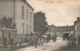 Trizay * école Du Village * Rue Villageois Enfants - Autres & Non Classés