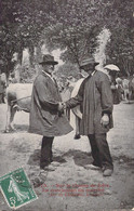 MARCHES - AVEYRON - Sur Le Champ De Foire - La Conclusion Du Marché - Carte Postale Ancienne - Markets