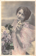 Photographie - Femme - Portrait - Fleurs - Robe - Carte Postale Ancienne - Fotografie