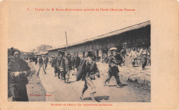 CHINE - Voyage De M. Beau, Gouverneur Général De L'Indo-Chine Au Yunam - Arrivée En Chaise Du Mandarin Militaire - Chine