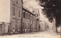 Marennes * Rue Et La Caserne De Gendarmerie Nationale - Marennes