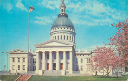 Postcard USA MO - Missouri > St Louis – Missouri The Old Courthouse - St Louis – Missouri