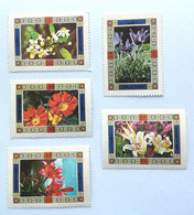 EMIRATS ARABES UNIS, UMM AL QIWAIN, Fleurs, Lot De 5 Timbres, Neufs - Umm Al-Qiwain