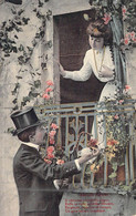 FEMMES - Balcon Fleuri - Il Réclame Le Prix Du Dégât Enfle La Voix Gronde Menace  - Carte Postale Ancienne - Femmes