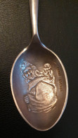 Cuillère Anglaise Argent Poinçonné 1926 "Femme Portant Son Bébé" (manque Le Manche) - Löffel