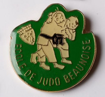 XX294 Pin's école De Judo Beaunoise Côte D'Or Beaune Achat Immédiat - Judo