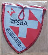 FSBA Switzerland Basketball Federation Suisse  PENNANT, SPORTS FLAG  SZ74/72 - Bekleidung, Souvenirs Und Sonstige