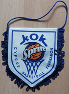 Cyprus Basketball Federation  PENNANT, SPORTS FLAG  SZ74/73 - Kleding, Souvenirs & Andere