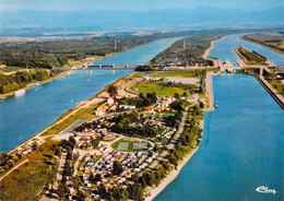 68 - Vogelgrun - Neuf Brisach - Vue Aérienne Du Camping "Ile Du Rhin" - Le Grand Canal D'Alsace - Le Rhin - Vogelgruen