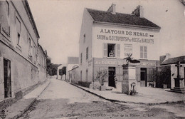 LE PLESSIS BOUCHARD                       RUE  DE LA MAIRIE            A LA TOUR DE NESLE - Le Plessis Bouchard