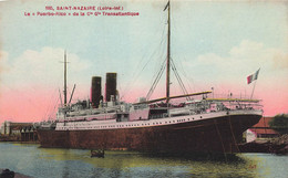 Bateau * Le Paquebot PUERTO RICO , Compagnie Générale Transatlantique * à St Nazaire - Steamers