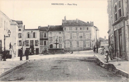 FRANCE - 55 - VAUCOULEURS - Place Pétry - Carte Postale Ancienne - Autres & Non Classés