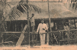 Nouvelle Calédonie - Ponérihouen - Un Chef At Home - Edit. Charles B. - Animé - Carte Postale Ancienne - Nuova Caledonia