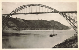 La Roche Bernard * Vue Sur Le Pont Suspendu * Péniche - La Roche-Bernard