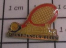 414a Pin's Pins / Beau Et Rare / SPORTS / TEnNIS RAQUETTE LE BRETENOUX BIARS - Autorennen - F1