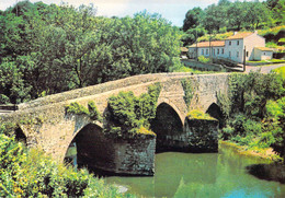 79 - Argenton Château - Le Pont Neuf - Argenton Chateau