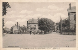 Neung Sur Beuvron * Entrée Du Village , Côté Nord * Villageois - Neung Sur Beuvron