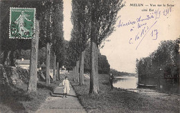 Melun           77          Vue De La Seine   Côté  Est     N°32         (voir Scan) - Melun