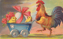 Pâques - Illustration Non Signée D'un Coq Promenant En Poussette 2 Poussins Et Oeuf  - Carte Postale Ancienne - Pasen