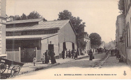 MARCHES - FRANCE - 92 - Bourg La Reine - Le Marché Et Rue Du Chemin De Fer - CLC - Carte Postale Ancienne - Marktplaatsen