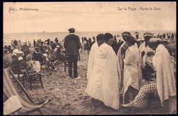 +++ CPA - MIDDELKERKE - Sur La Plage - Après Le Bain   // - Middelkerke