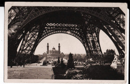 Paris Sous La Tour Effel (Dans Le Fonds, Le Trocadéro). De Olivier à Jacques Calin, à Montceau Les Mines. 1933. - Tour Eiffel