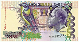 SAINT THOMAS & PRINCE - 5000 DOBRAS - 22.10.1996 - P. 65.a - Unc. - Prefix AA - Rei Amador - 5.000 - San Tomé Y Príncipe