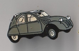 PIN'S THEME AUTOMOBILE CITROEN 2 CV  GRISE  DECAPOTABLE - Citroën