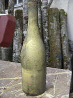 Ancienne Bouteille Bourgogne MACON Reste Environ 5cm De Vin NOIROT CARRIERE 1929 - Wein