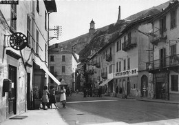 06-TENDE-LA PLACE DE LA REPUBLIQUE VUE DES RUINES DU CHÂTEAU - Other & Unclassified