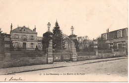 LE CHESNAY - La Mairie Et La Poste - Le Chesnay