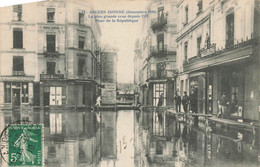 Angers * Inondations Décembre 1910 * La Place De La République * Café * Crue Catastrophe - Angers