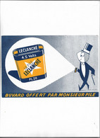 Buvard Ancien La Pile Leclanché (buvard Offert Par Monsieur Pile) - Parfums & Beauté