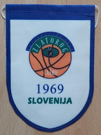 KK Zlatorog Laško Slovenia Basketball Club  PENNANT, SPORTS FLAG ZS 5/8 - Uniformes, Recordatorios & Misc