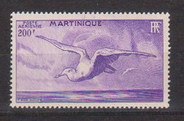 MARTINIQUE      N° YVERT  PA 15  NEUF SANS CHARNIERES  (NSCH 2/35 ) - Aéreo