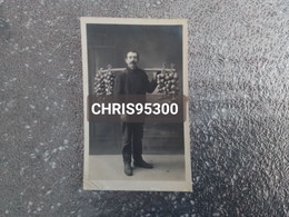 CARTE PHOTO - HOMME MARCHAND COMMERCE D’OIGNONS EN ANGLETERRE - ROSCOFF 29 FINISTERE BRETAGNE - Mercaderes