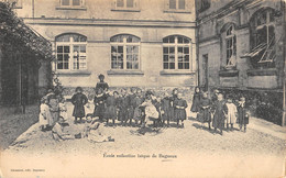 CPA 92 BAGNEUX / ECOLE ENFANTINE DE BAGNEUX / Cpa Rare - Bagneux