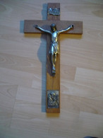 Wandkruzifix  - älter (1046) - Religious Art