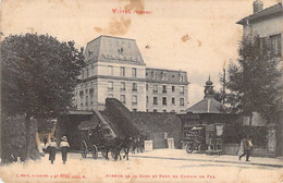 FRANCE - 88 - VITTEL - Avenue De La Gare Et Pont De Chemin De Fer - Carte Postale Ancienne - Contrexeville