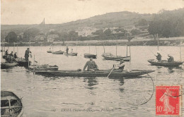 Triel Sur Seine * Pêcheurs En Bateau * Pêche à La Ligne - Triel Sur Seine