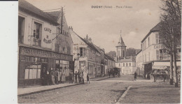 DUGNY (93) - Place D'Armes Et Ses Cafés-Restaurants - Bon état - Dugny