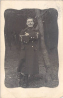 Militaria -  Carte Photo - Portrait D'un Soldat - Carte Postale Ancienne - Personnages