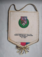 Football - Official Pennant Of The Czech Football Federation. - Habillement, Souvenirs & Autres