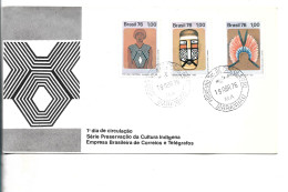 BRAZIL 1976 NATIVE AMERICAN ART & CULTUR SET OF 3 VALUES ON FIRST DAY COVER  FDC - Oblitérés