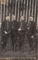 37-TOURS-CARTE-PHOTO MILITAIRE- 4 INSTRUCTEURS DE L'ESCADRON - Tours