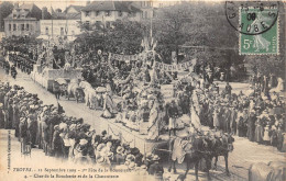 10-TROYES- 12 SEP 1909, 1ere FÊTE DE LA BONNETERIE - CHAR DE LA BOUCHERIE ET DE LA CHARCUTERIE - Troyes