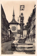 SUISSE - Berne - Tour De L'Horloge Et La Fontaine Des Arquebusiers - Carte Postale Ancienne - Bern